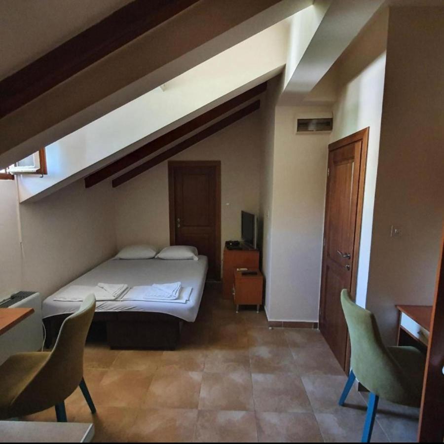 Apartments Barba Kotor Exteriör bild