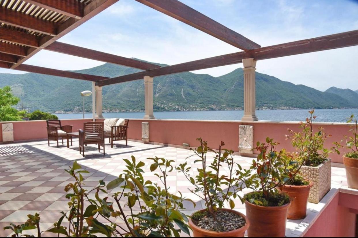 Apartments Barba Kotor Exteriör bild